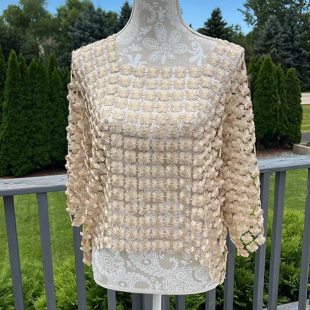 Ivory/Cream Sheer Flower Crochet-Like Top Never Worn